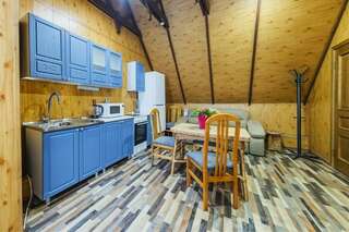 Гостиница  Бристоль Адлер Двухкомнатные апартаменты с отдельным входом-4