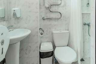 Гостиница  Бристоль Адлер 3-местный номер стандарт-4